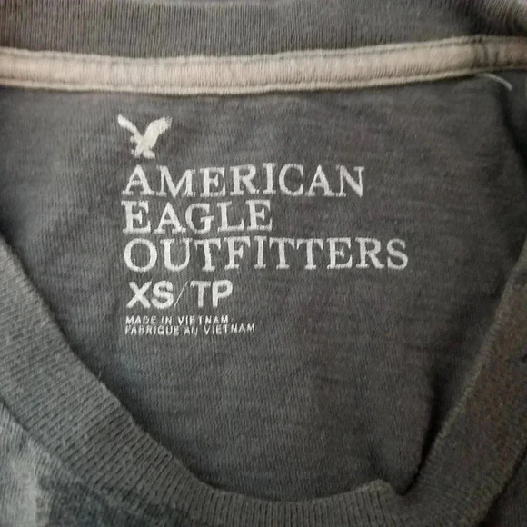 American Eagle Outfitters TShirt XS Gray Graphic - Picture 3 of 3
